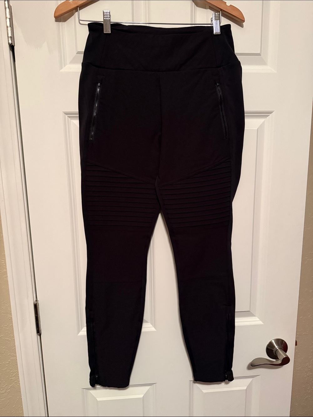 Athleta Black Headlands Hybrid Moto High-Waist Leggings
